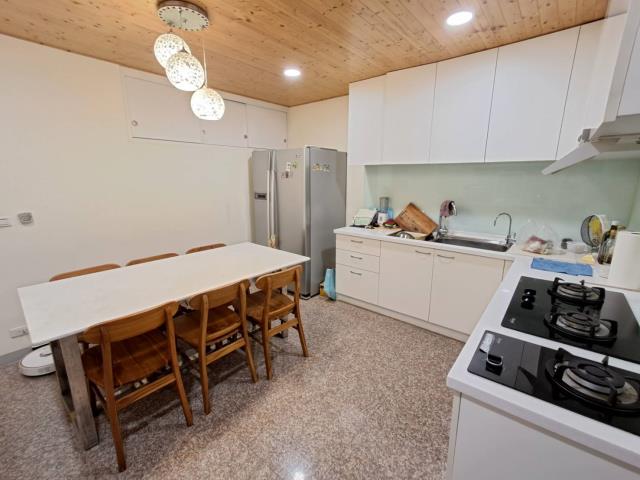 台中西區透天-3